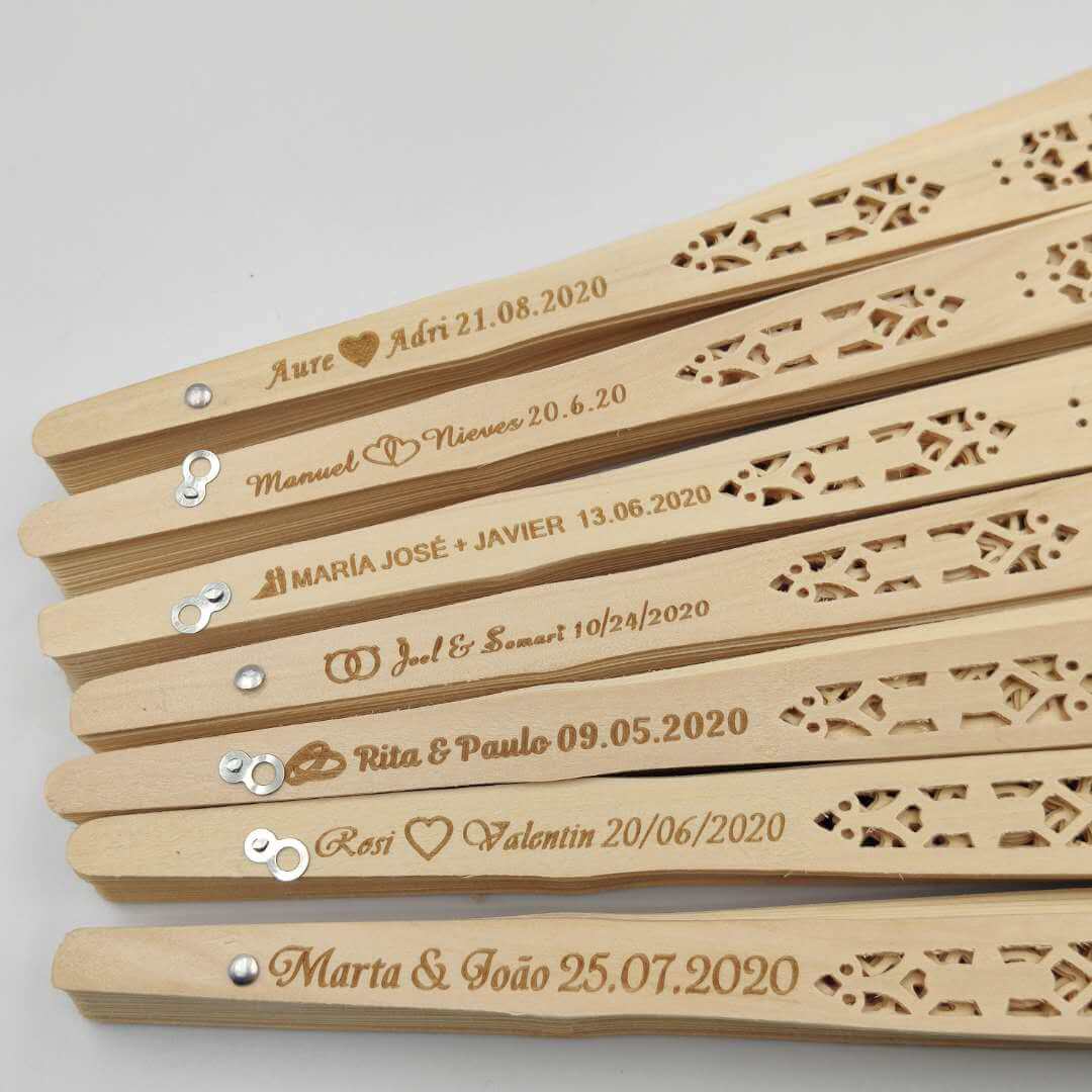 Abanicos personalizados de madera