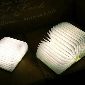 Libro de madera personalizable con luz en el interior