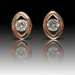 Pendientes de oro y diamantes modelo Horus