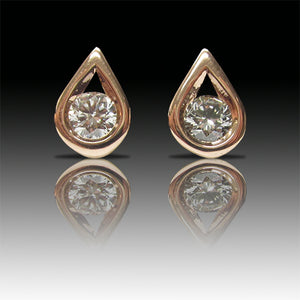 Horus model gold and diamond earrings