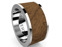 Load image into Gallery viewer, Jadarum model gold and wood ring
