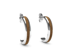 Load image into Gallery viewer, Domei model silver and wood earrings
