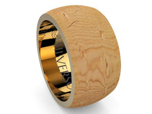 Load image into Gallery viewer, Dijïn model gold and wood ring
