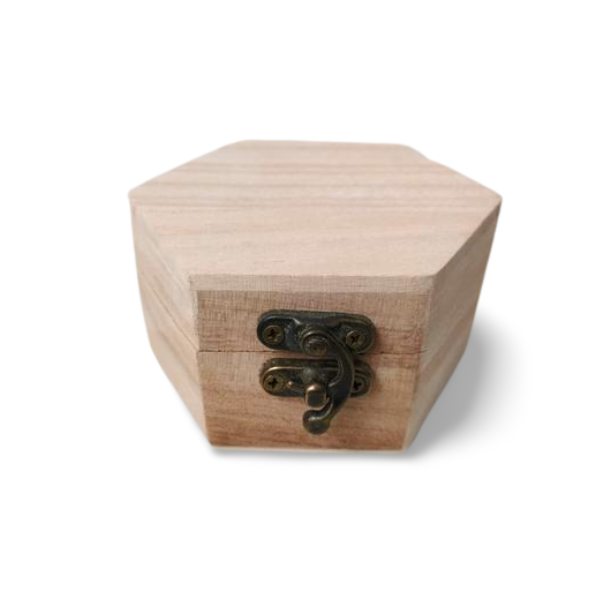 Caja de madera hexagonal para anillos